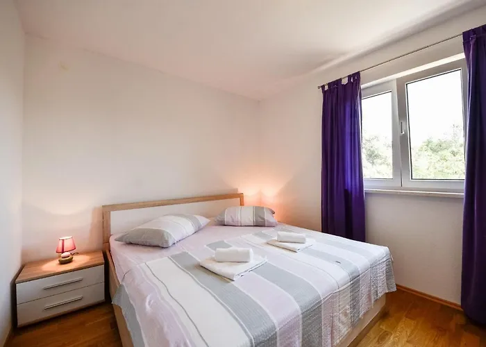 Milin-2 By Interhome Езера